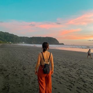 I forgot to post any Costa Rica photos!! 😱 (Call the Instagram police 😂)

Honestly, this one made it to the top 3 best sunsets we have ever seen. CR 🇨🇷 sunsets in the Pacific coast are unbelievable!! 😍

Our latest YouTube video tells you everything you need to know about Costa Rica before visiting 📲 Link In Bio! 

#costarica #travelcentralamerica #travelgram #travelling #sunsetchaser #bestsunsets #travelthroughtheworld #fulltimetravel #travelvlog